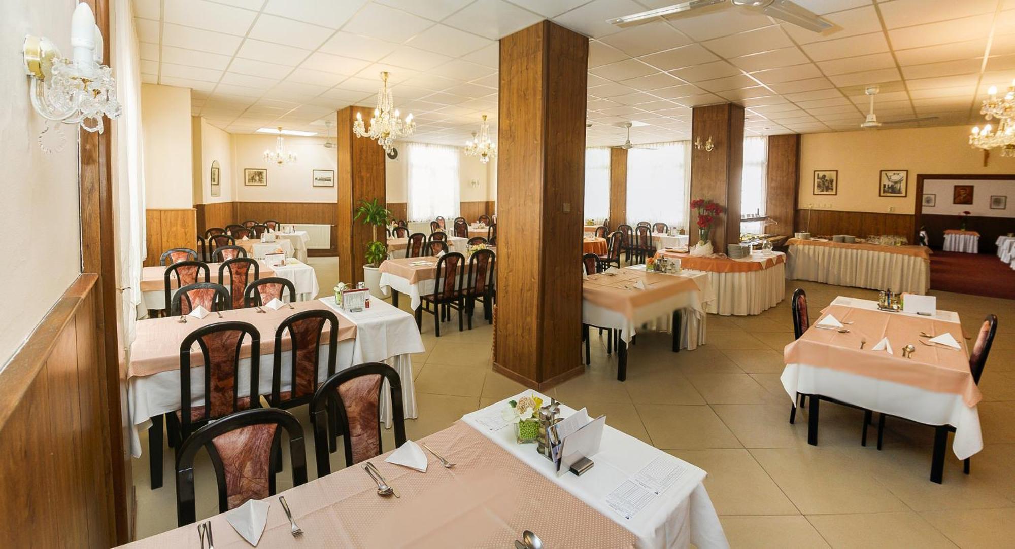Ensana Vila Trajan Piest'any Buitenkant foto